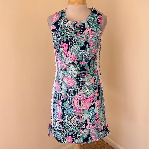 NWT! LILLY PULITZER Size 4 mila stretch shift looking sharp dress